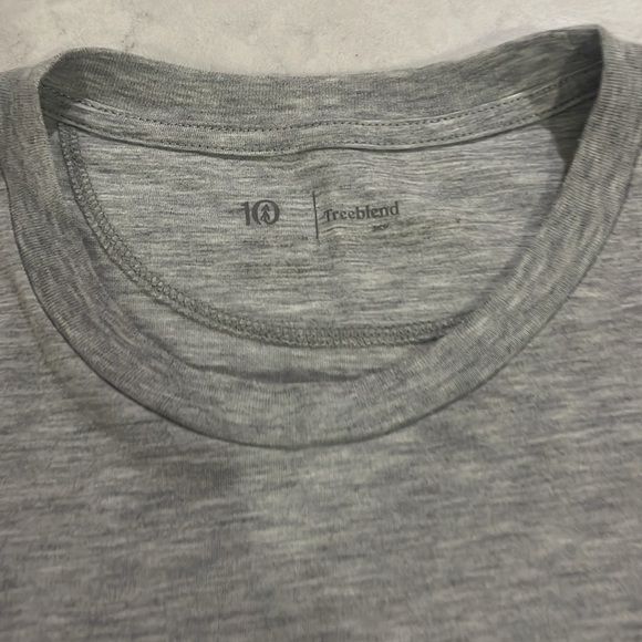 10tree or Tentree brand tshirt with lama embroidered on chest  size XXL EUC - Picture 4 of 7